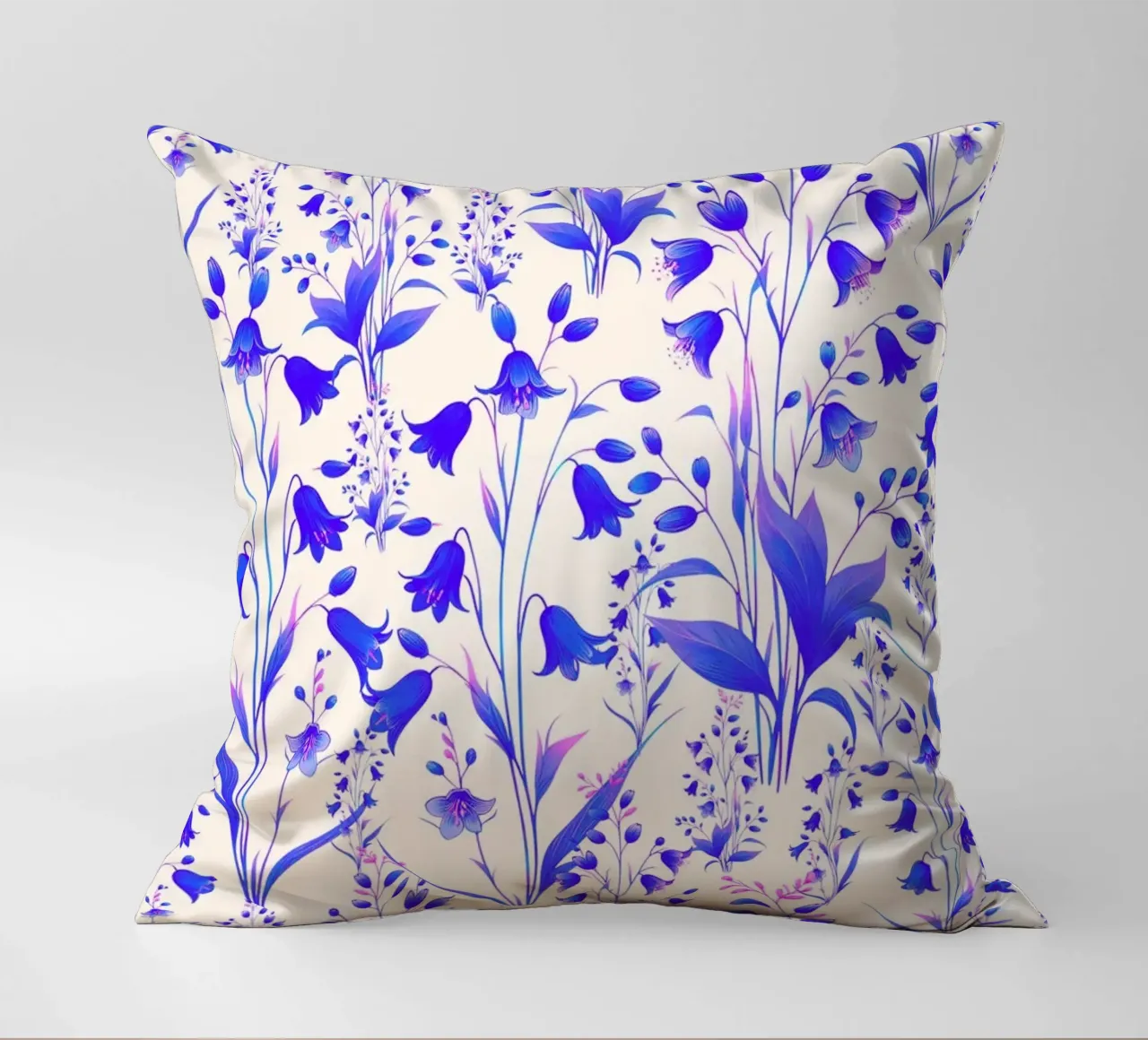 Campanule blu e rosa cuscino da SilverPegasus