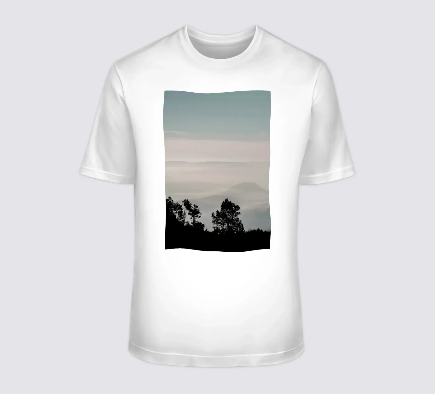 Mountain Range t-shirt da Ingrid Beddoes
