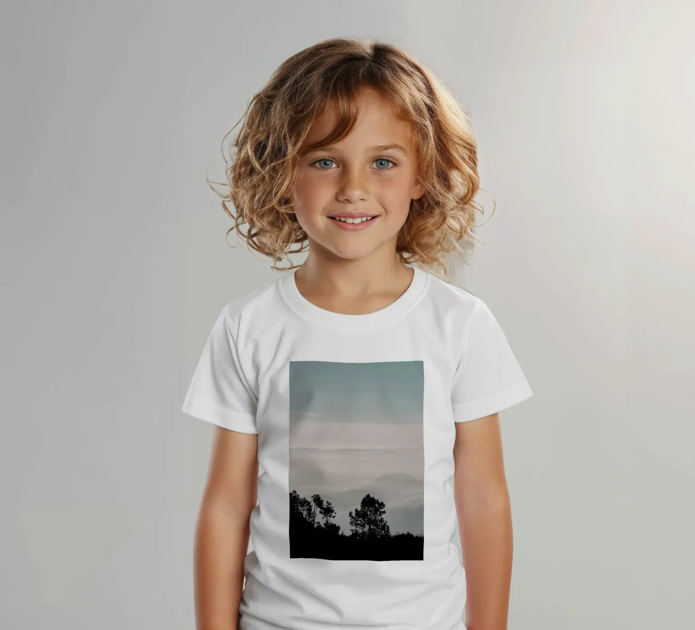 Mountain Range t-shirt bambini da Ingrid Beddoes