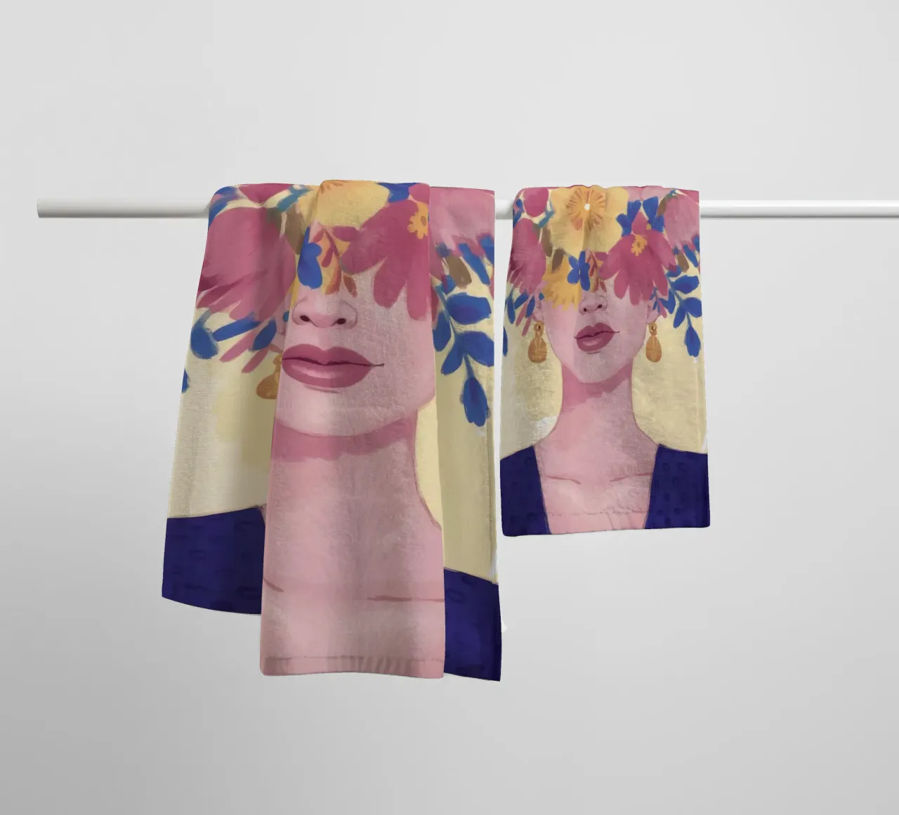 Corona floreale in fiore asciugamano da bagno da Petal Canvas