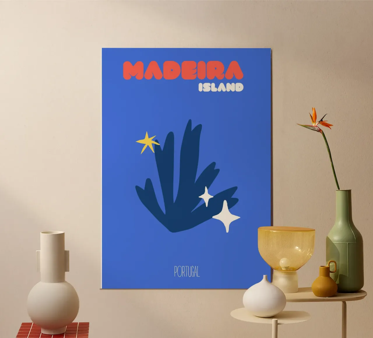 Affiche de voyage minimaliste de l'île de Madère - Impression d'art abstrait poster avec cadre en aluminium de NorwesClub