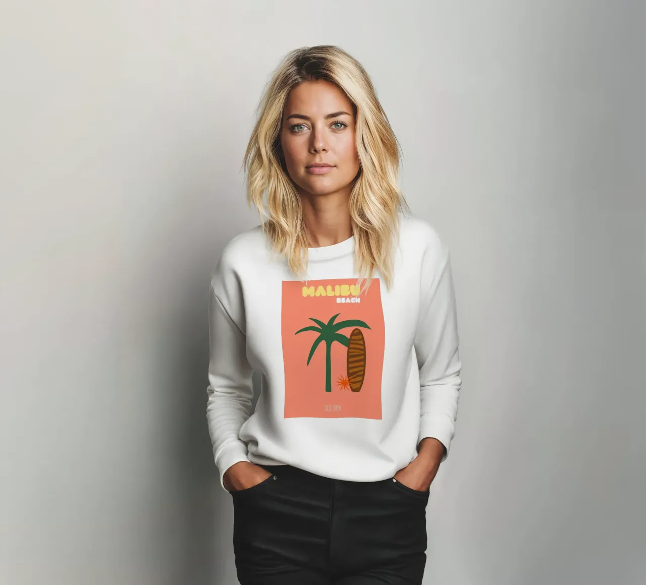 Malibu Beach Vibes - Stampa moderna di metà secolo su surf e palme felpa da NorwesClub