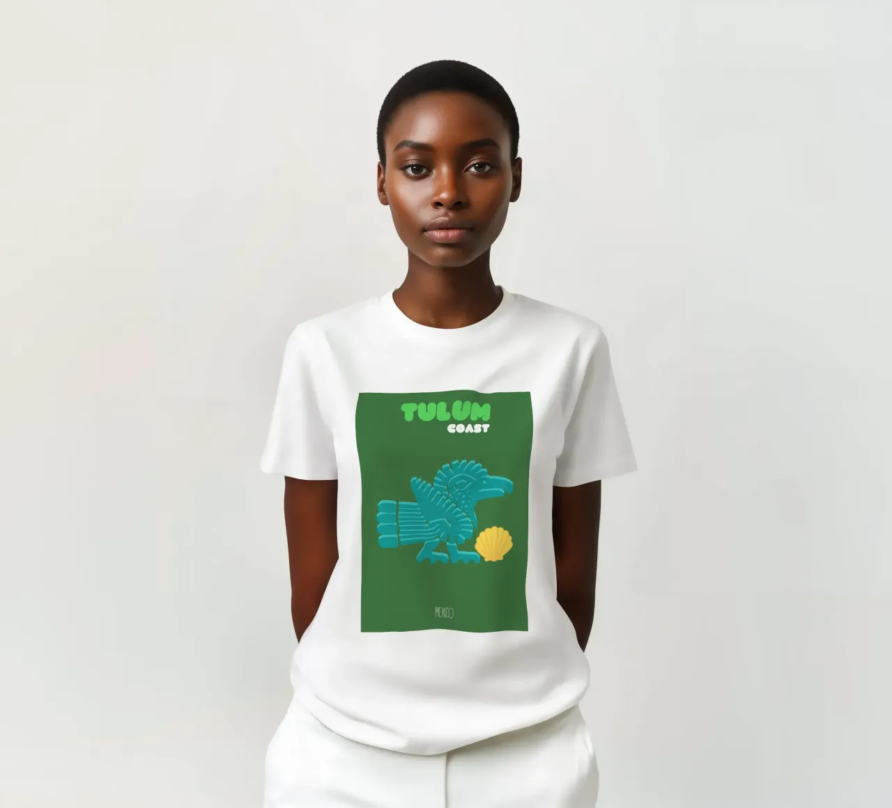 "Costa di Tulum" Antico uccello azteco e conchiglia, design piatto t-shirt da NorwesClub