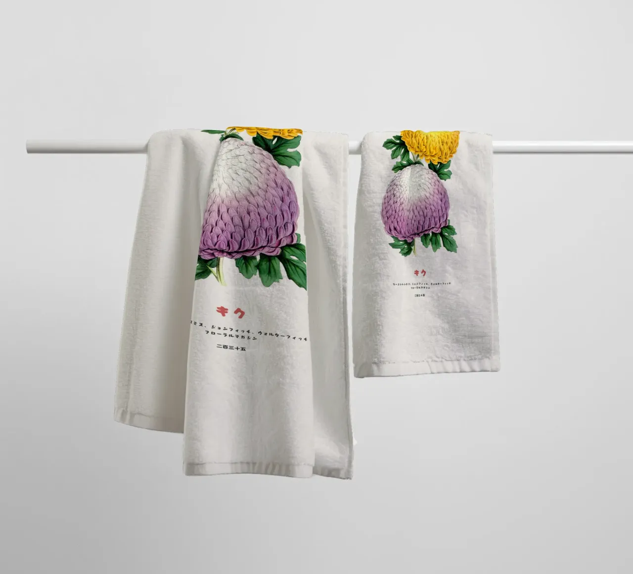 Bloeiend Kiku Duo badhanddoek van Vintagrafica