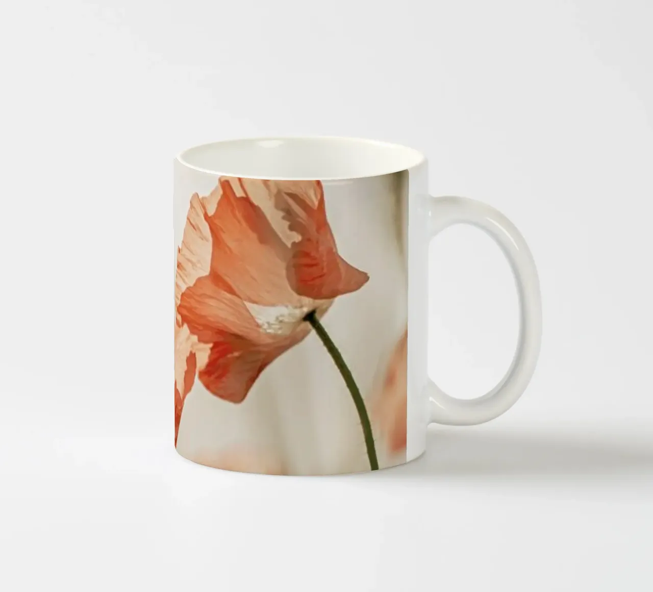 Sunkissed Flowers 1 tazza in ceramica da Monika Strigel