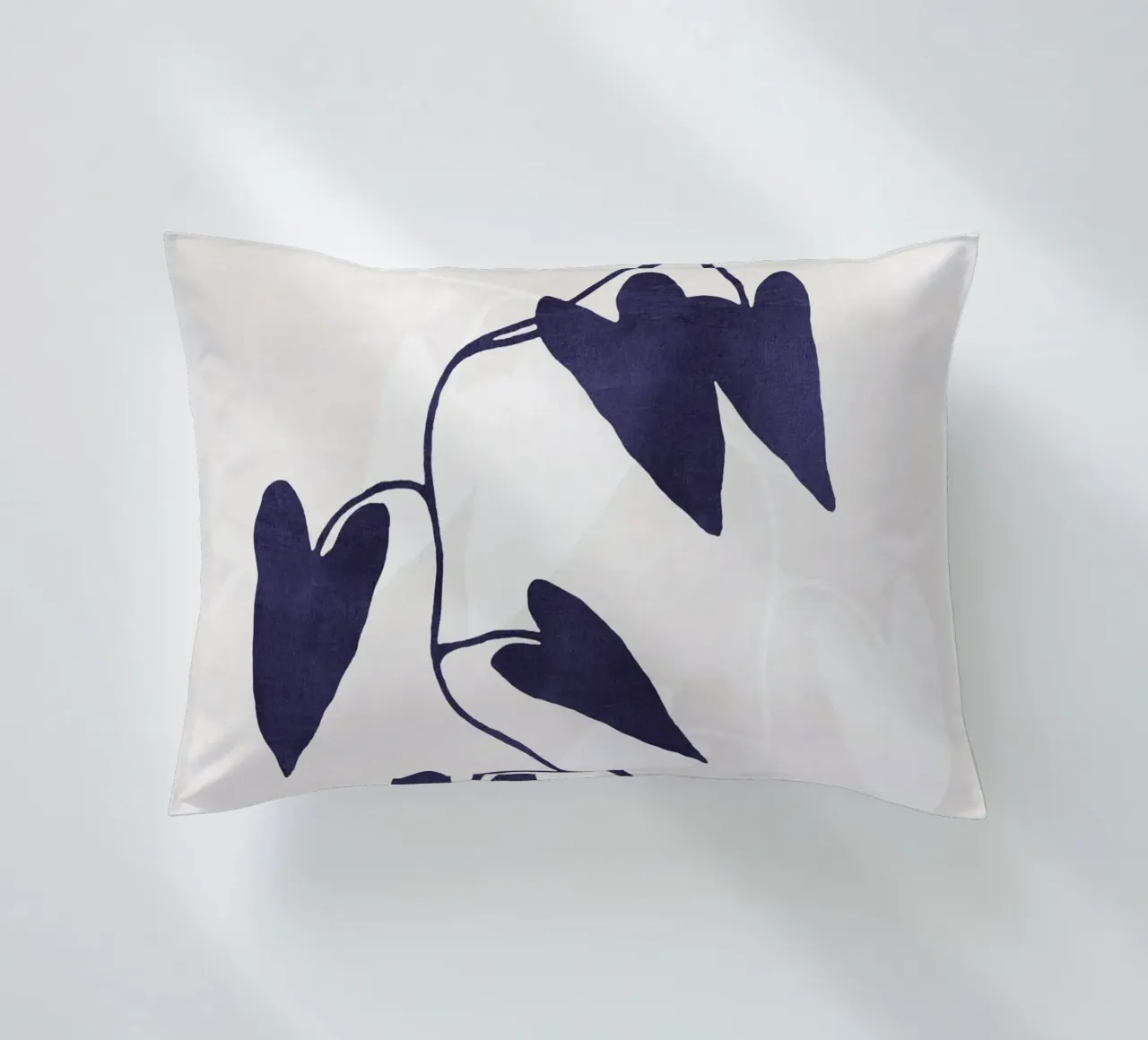 Abstract Botanical no. 8 Indigo cuscino da adrianooliveira