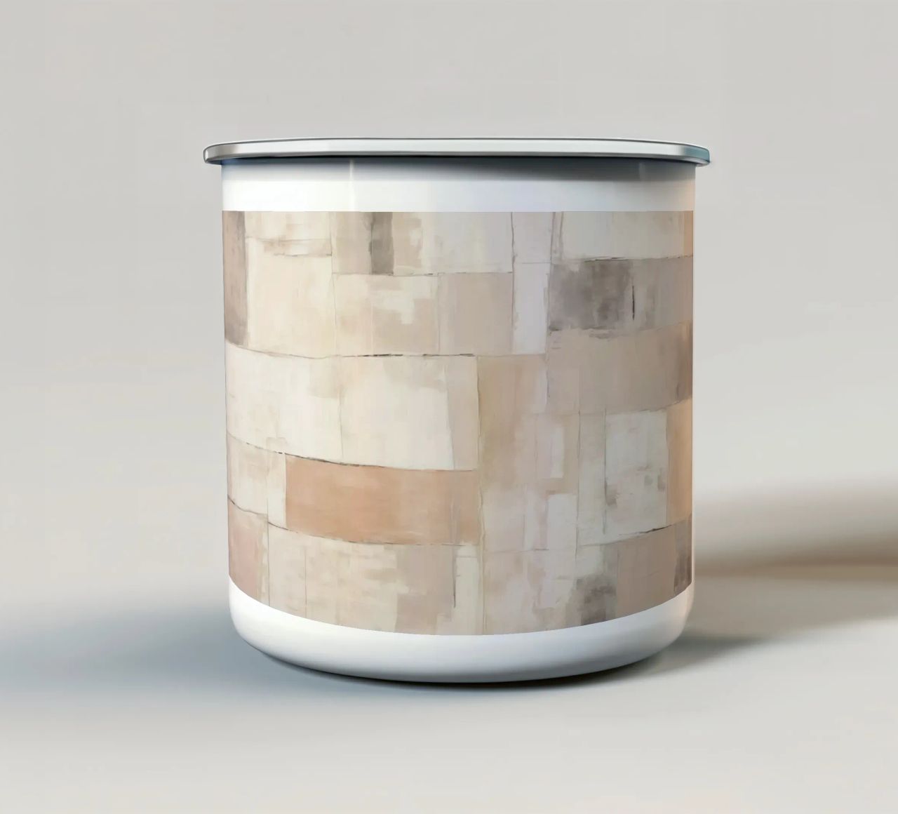 Piani astratti nei colori tortora tazza in smalto da Imagine