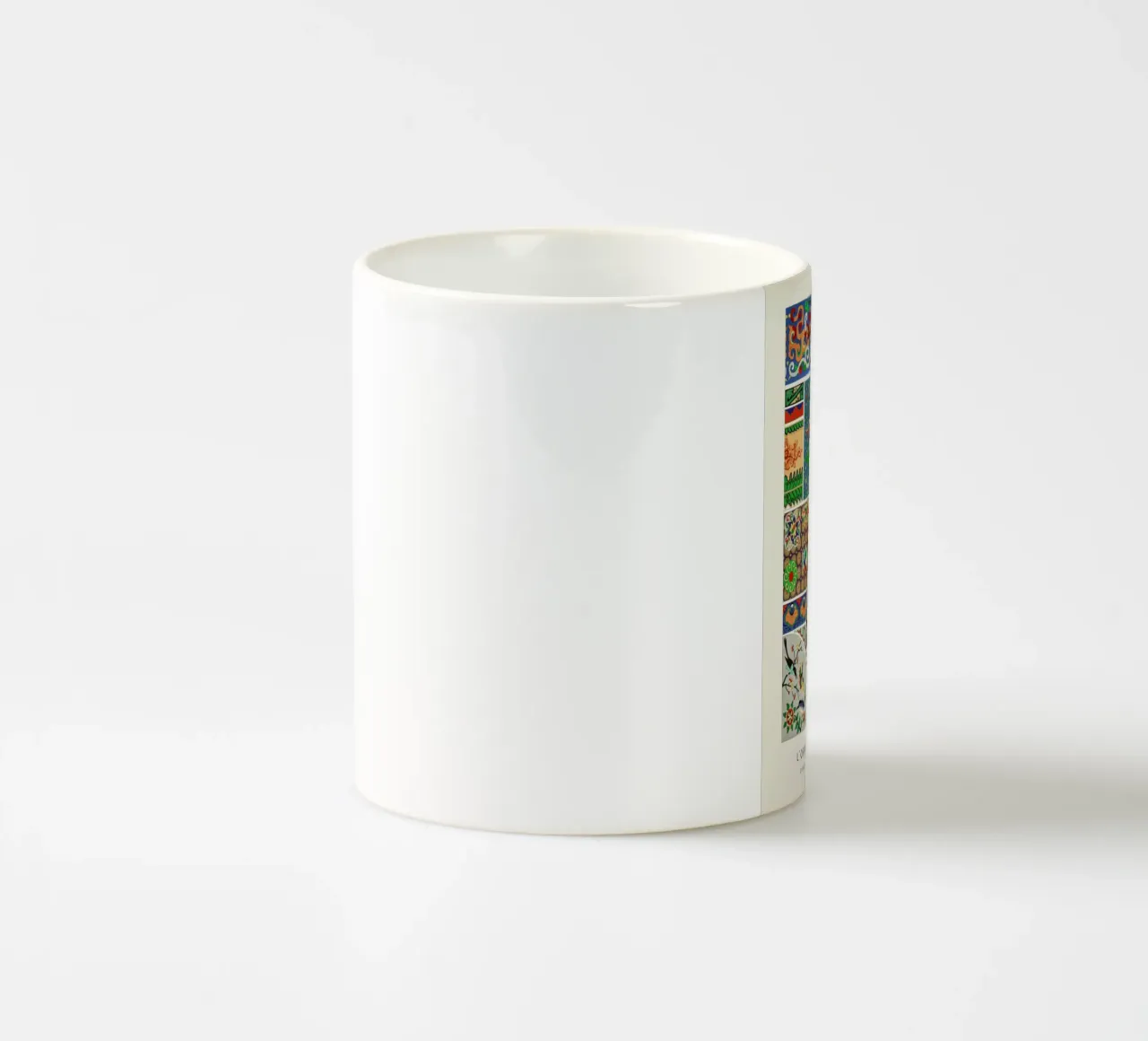 Racinet -  Chinese and Japanese Ornamental Pattern tazza in ceramica da Vintage by JUNIQE
