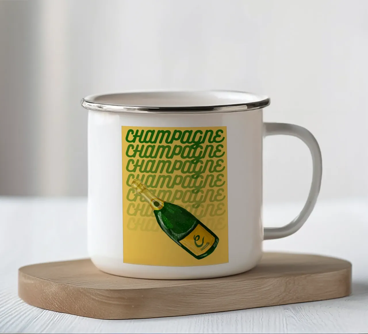 "Champagne Dreams Pop Art Print - Decorazioni festive e di tendenza". tazza in smalto da NorwesClub