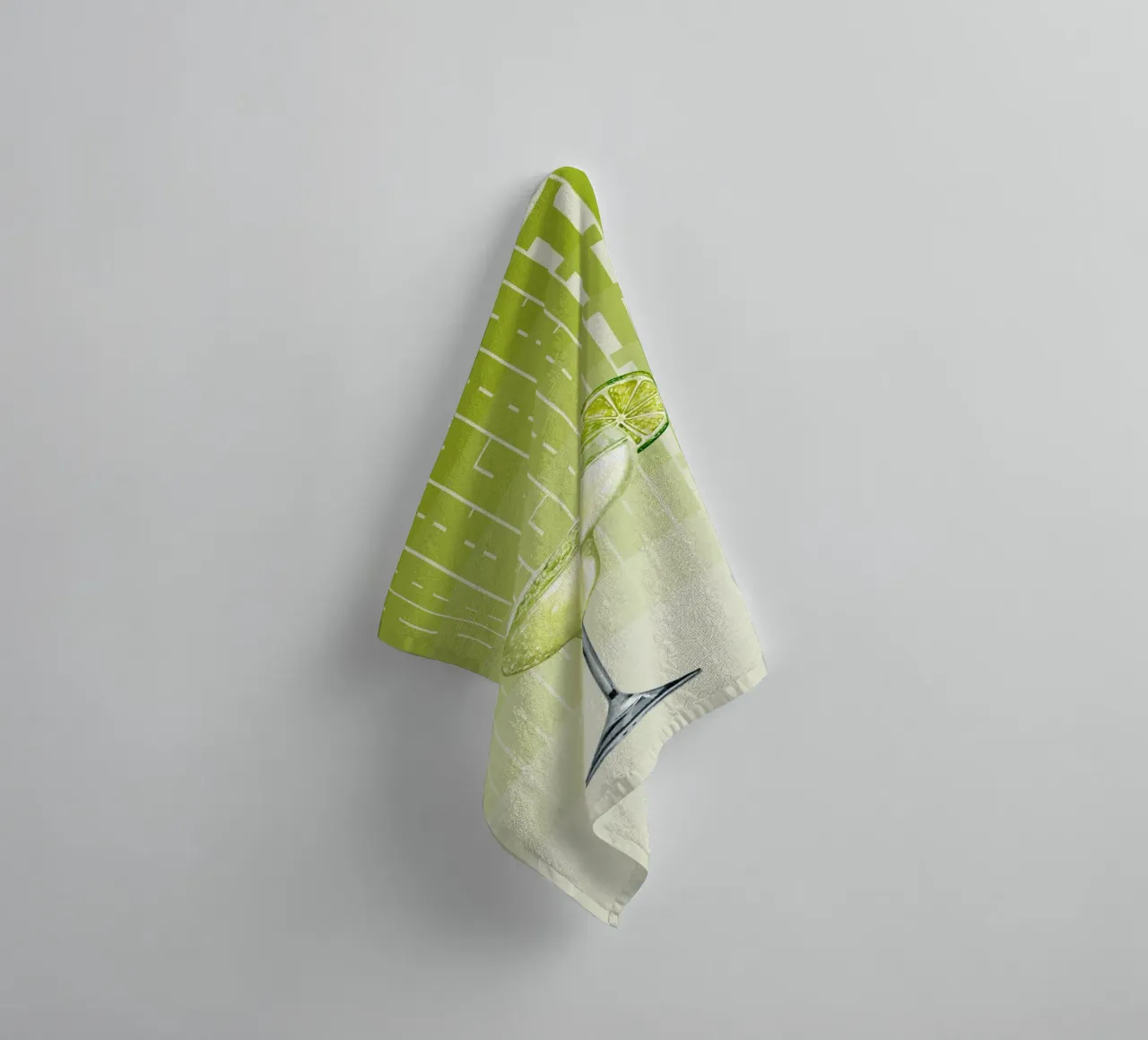 "Margarita Modern Art Print - Zesty & Refreshing Bar Decor" toalla de baño de NorwesClub