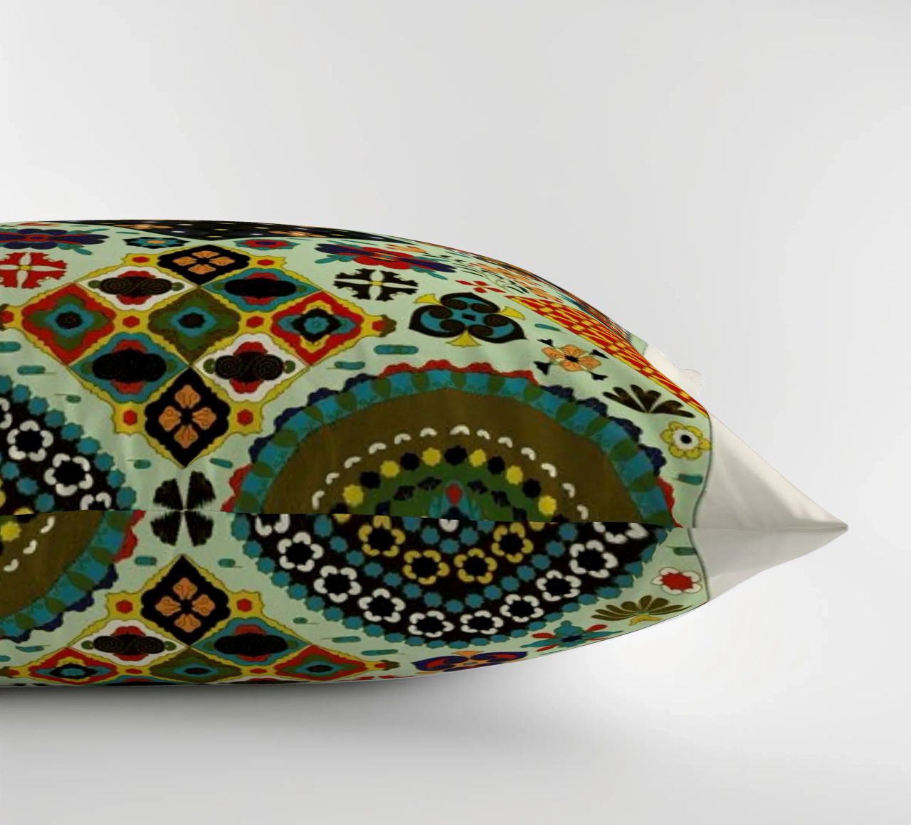 Racinet -  Japanese Ornamental Pattern coussin de Vintage by JUNIQE