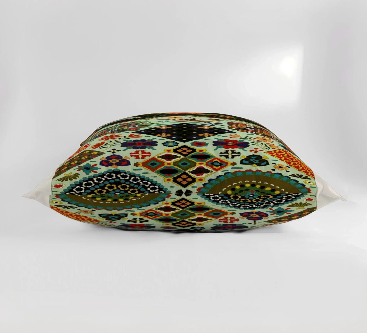 Racinet -  Japanese Ornamental Pattern coussin de Vintage by JUNIQE