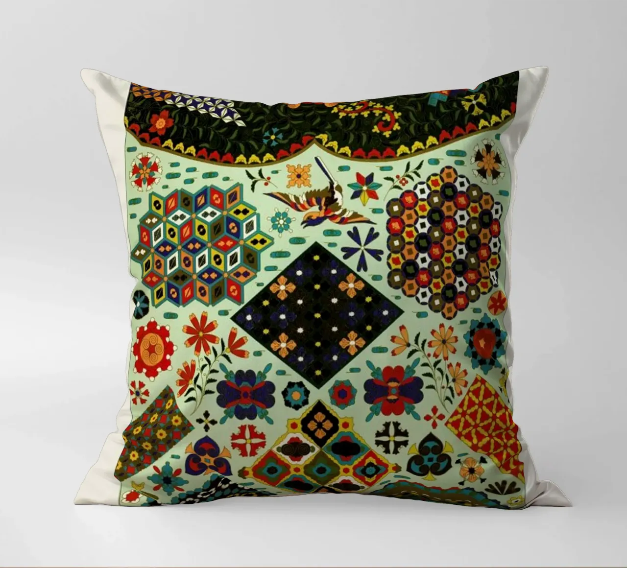 Racinet - Japanese Ornamental Pattern cuscino da Vintage by JUNIQE