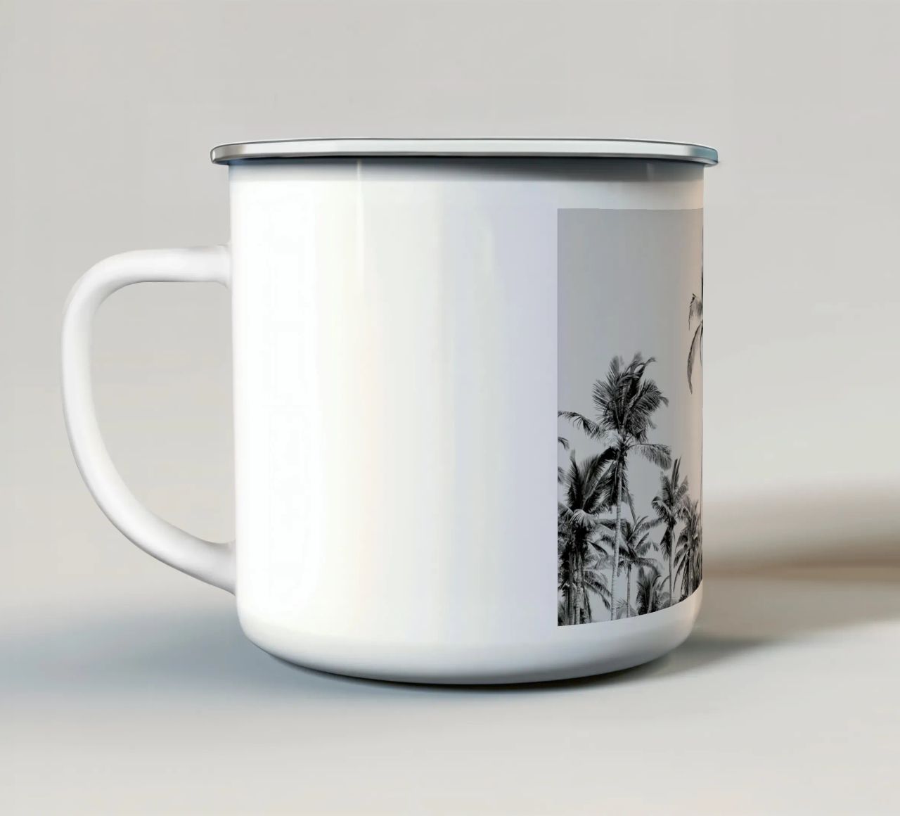 Palm Trees On The Beach 3 tazza in smalto da Victoria Frost