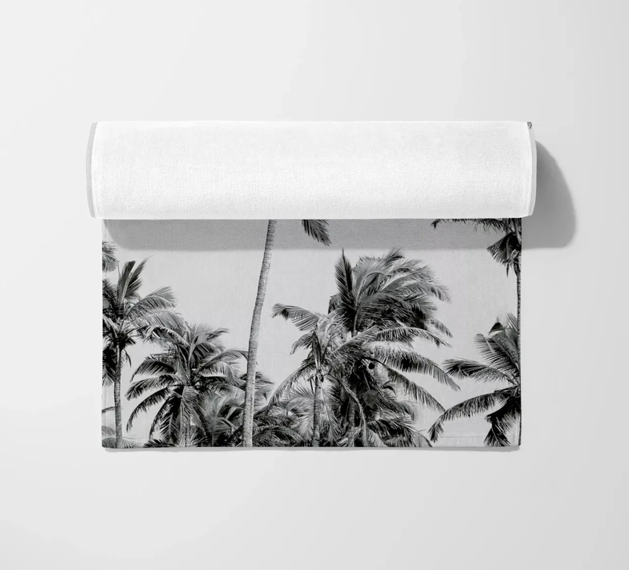 Palm Trees On The Beach 3 telo mare da Victoria Frost