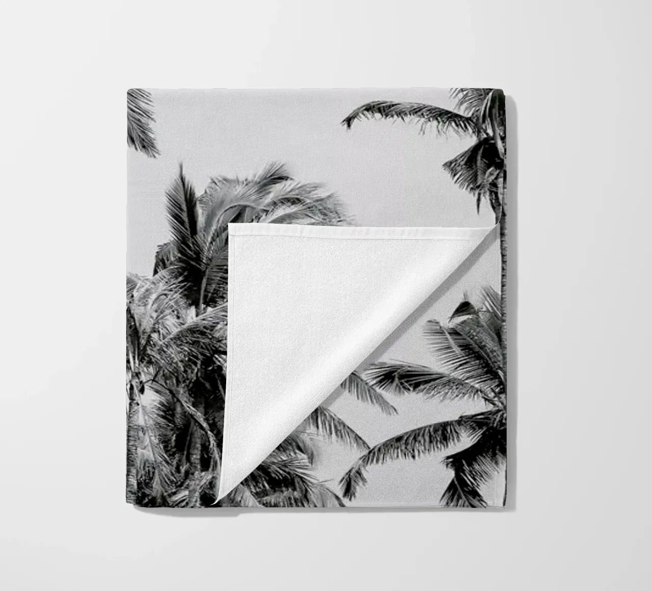 Palm Trees On The Beach 3 telo mare da Victoria Frost