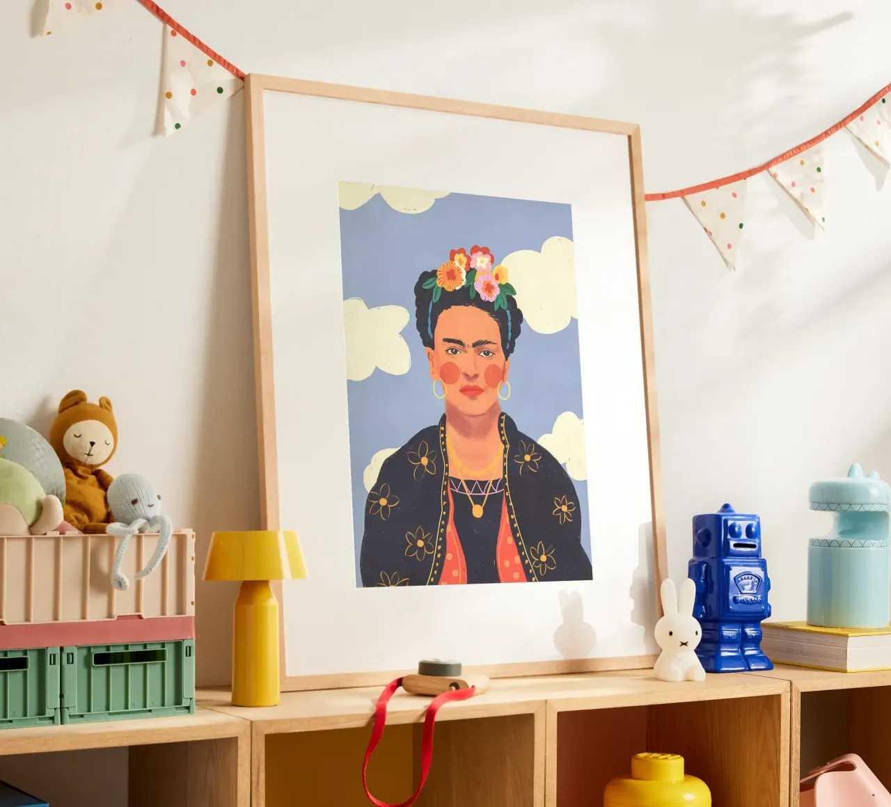 Frida Kahlo Whimsical Portrait - Volkskunst inspiriert, verträumt C Poster mit Holzrahmen von NorwesClub