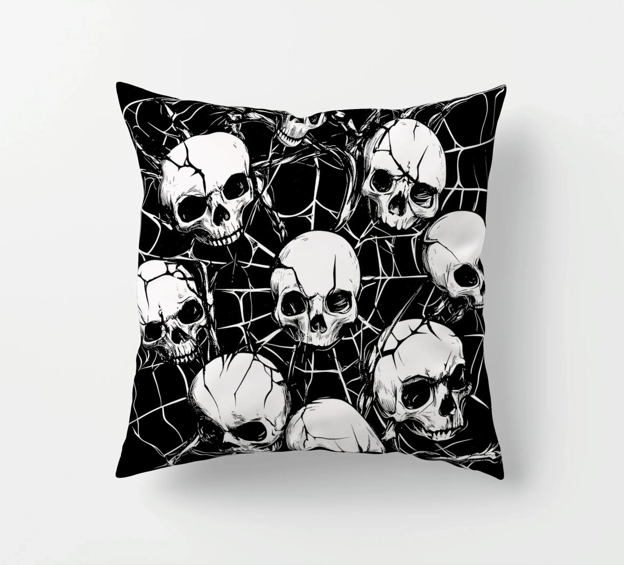 Cranio con ragnatela e spine cuscino da pixelbull - medieval art and more