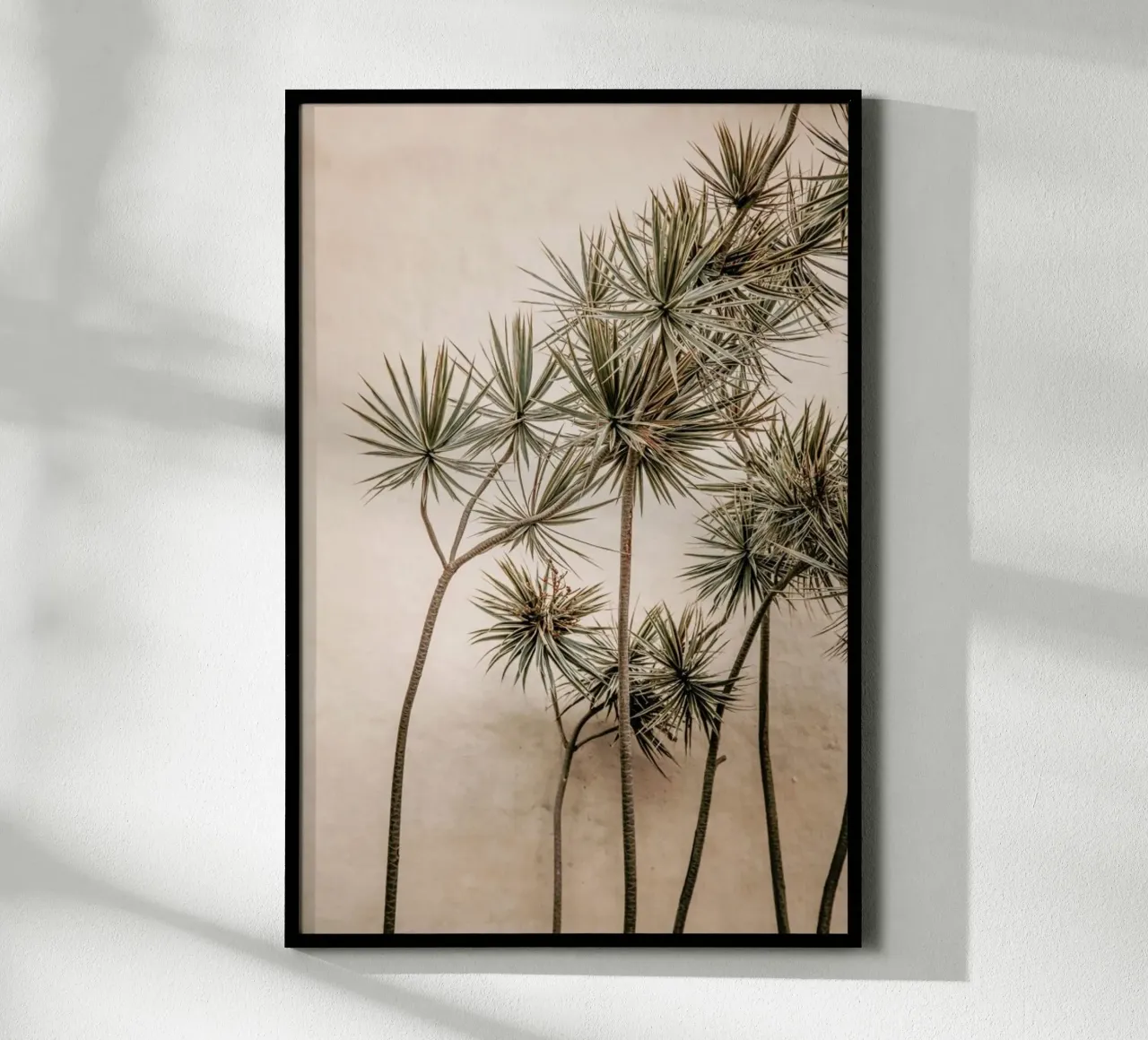 Sunkissed Palms Madeira poster con telaio in legno da Monika Strigel