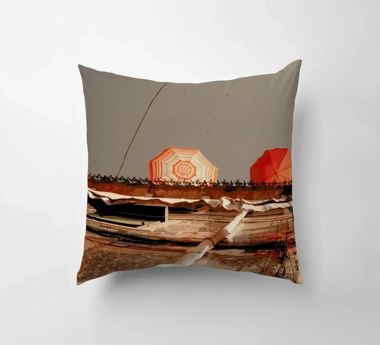 Summer Umbrellas cuscino da Sebastian Hilgetag