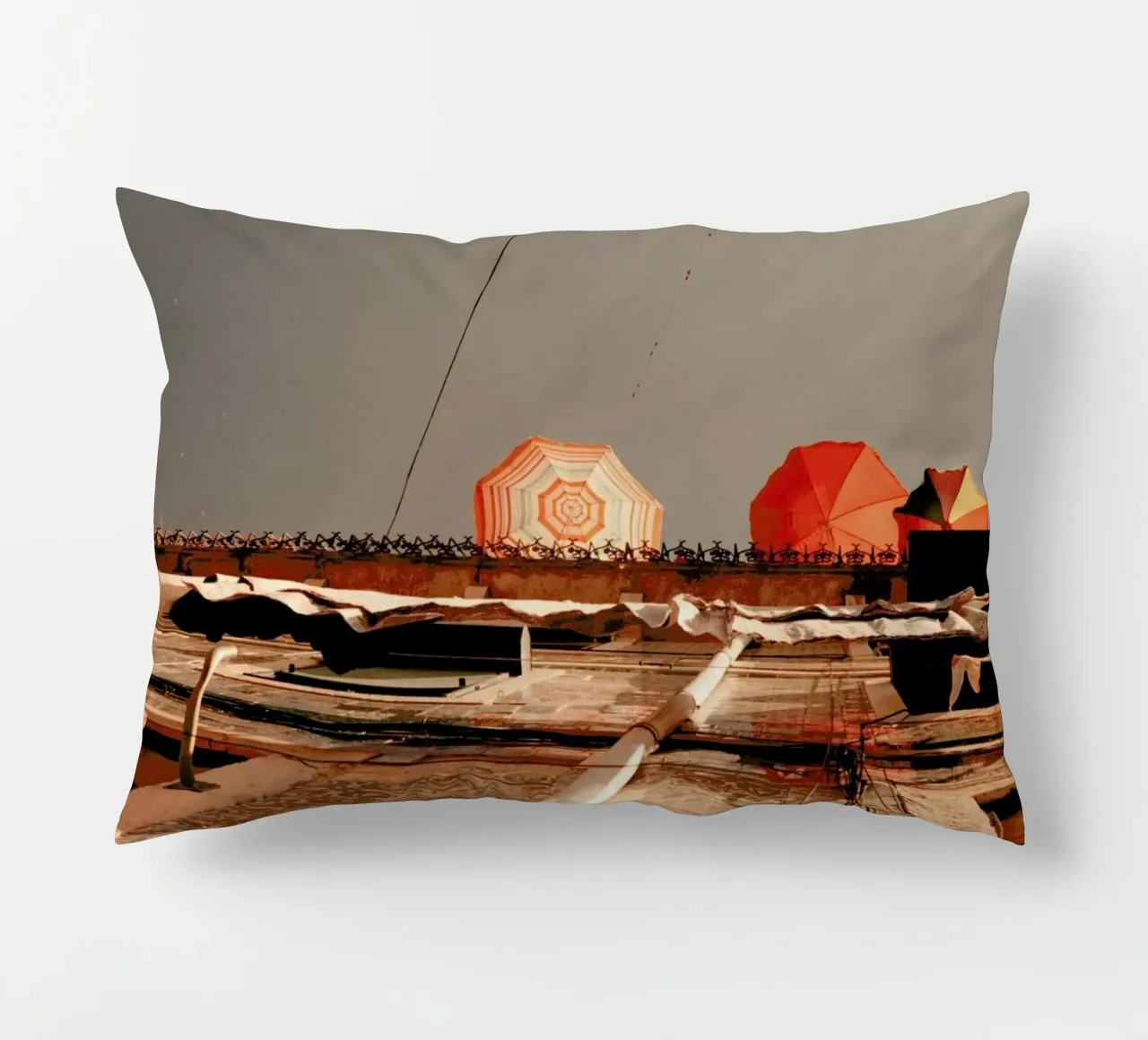 Summer Umbrellas cuscino da Sebastian Hilgetag
