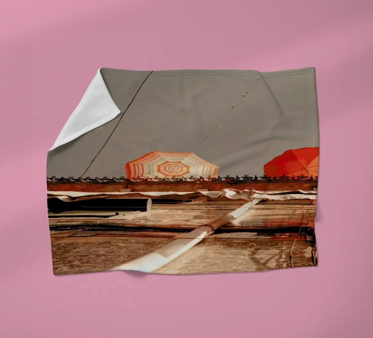 Summer Umbrellas coperta in pile da Sebastian Hilgetag