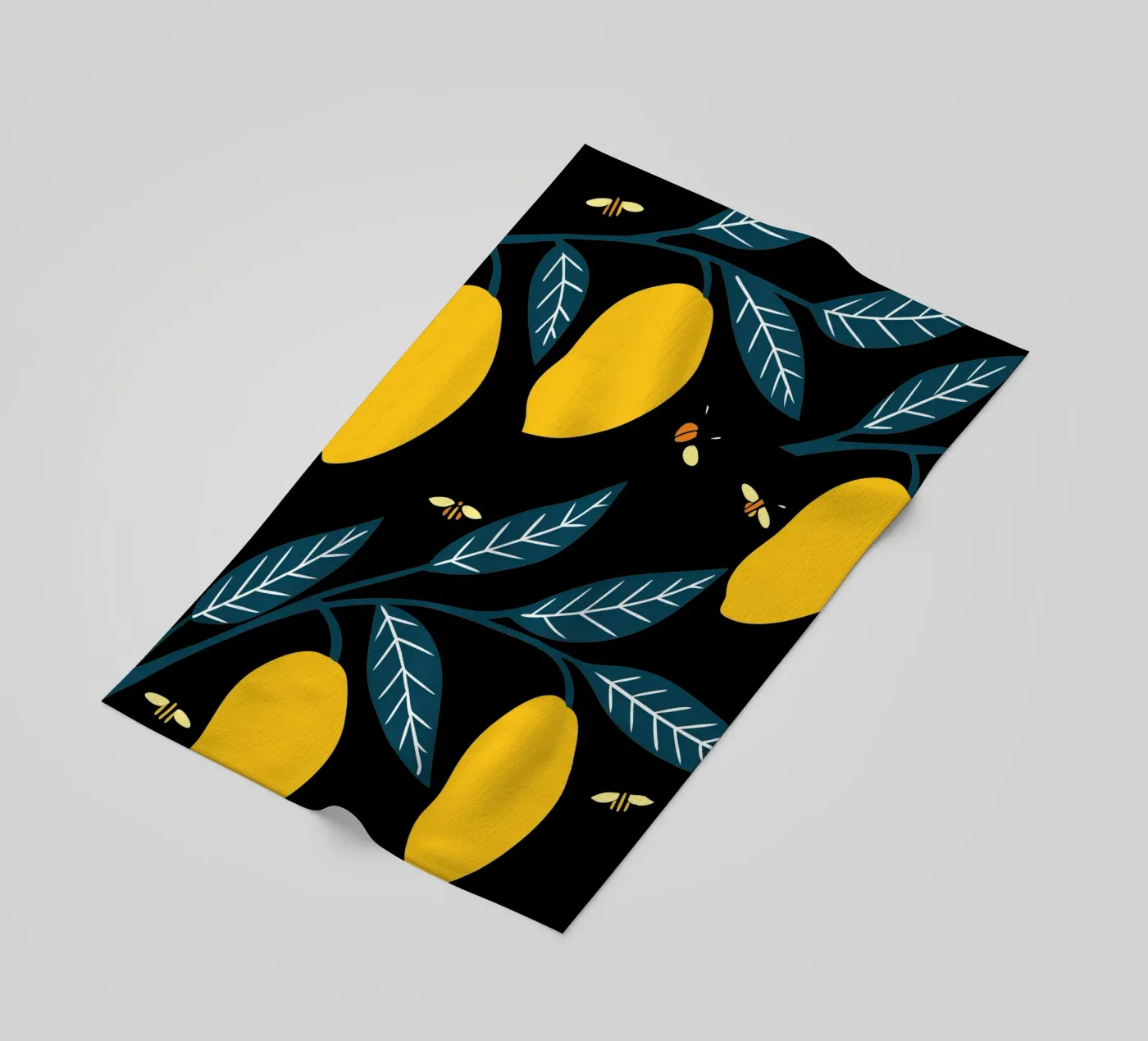 Citroenen en takken strandhanddoek van TODAY'S SHOP