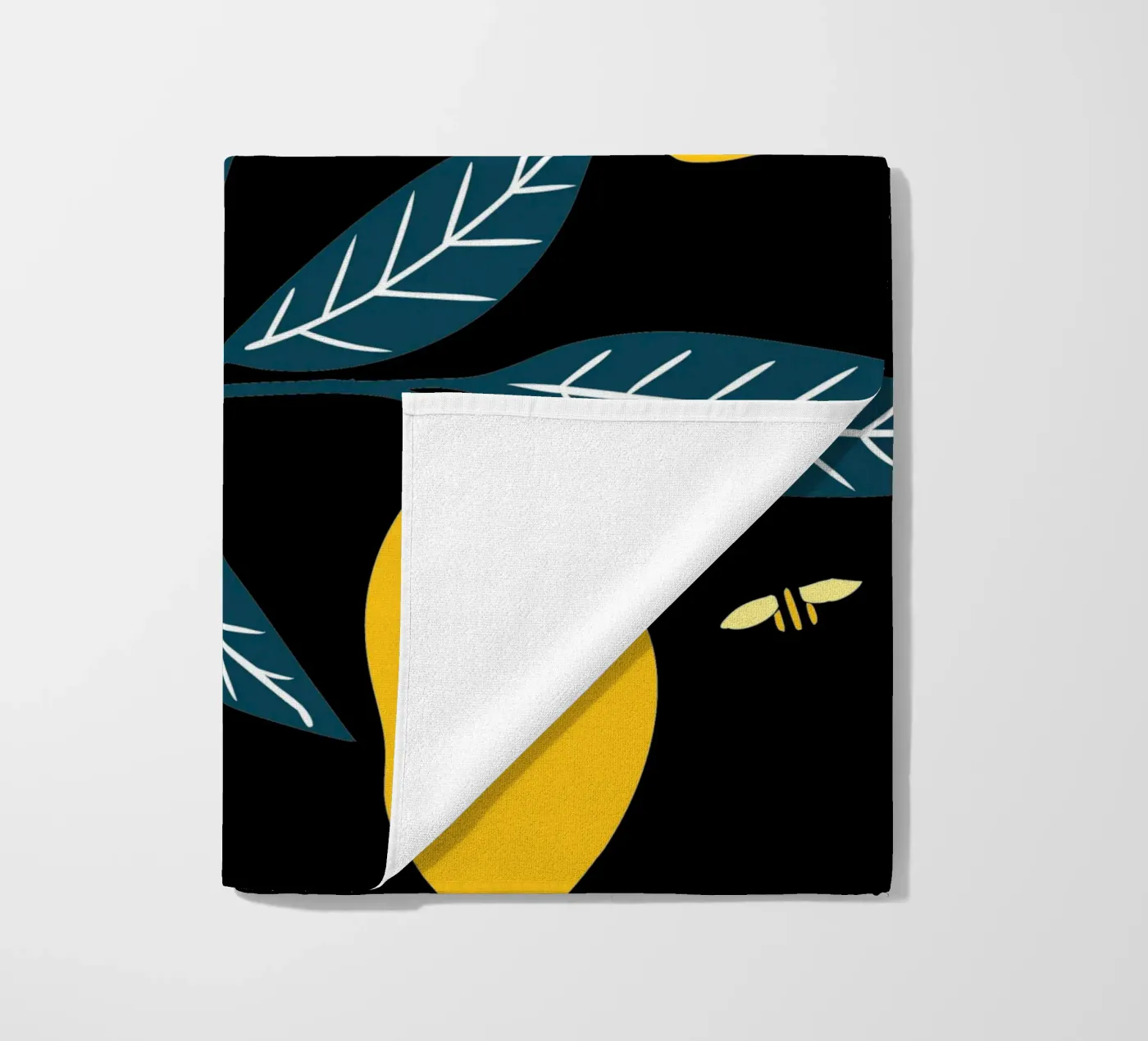 Citroenen en takken strandhanddoek van TODAY'S SHOP