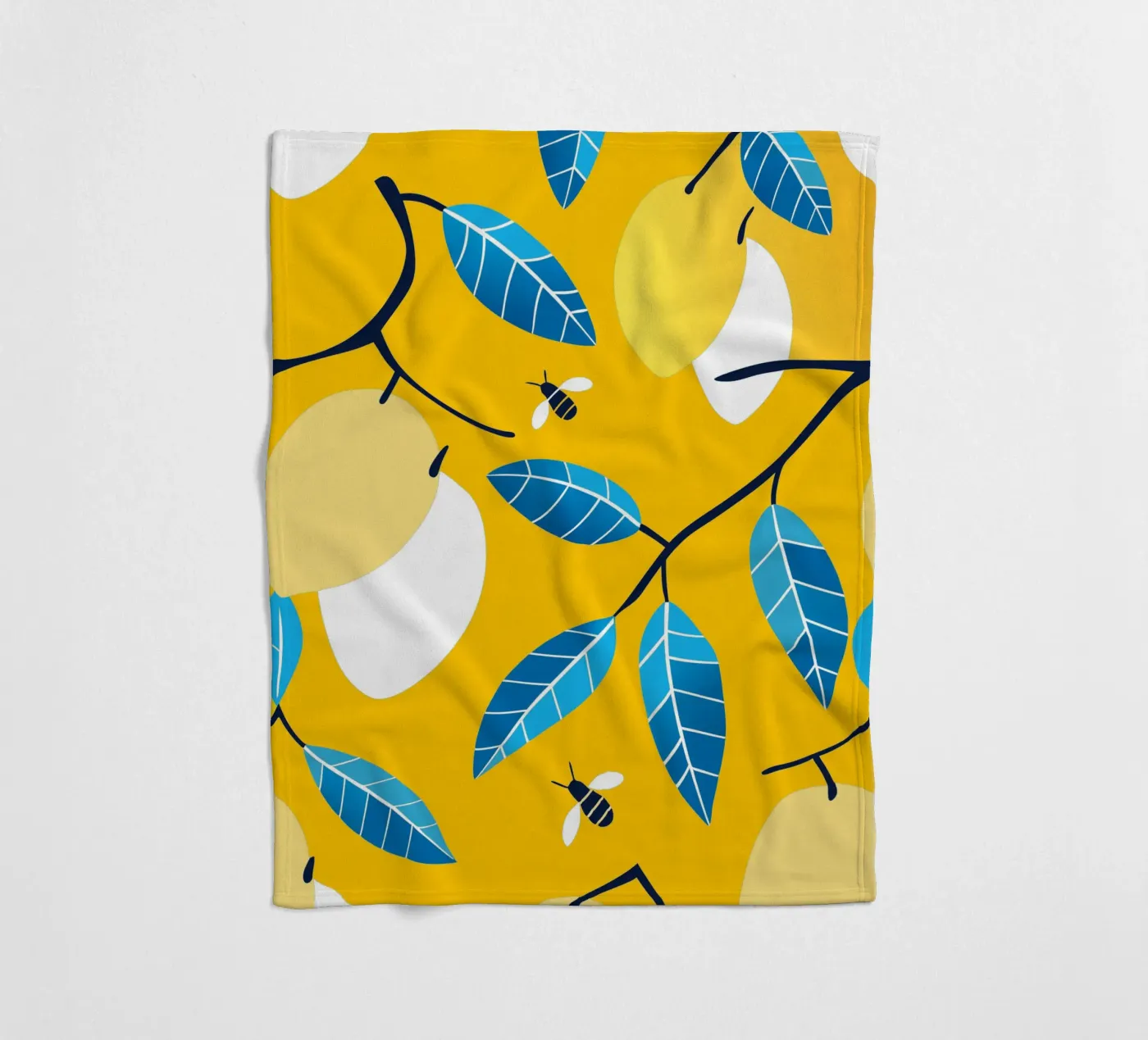 Lemon And Bees Fleecedecke von TODAY'S SHOP