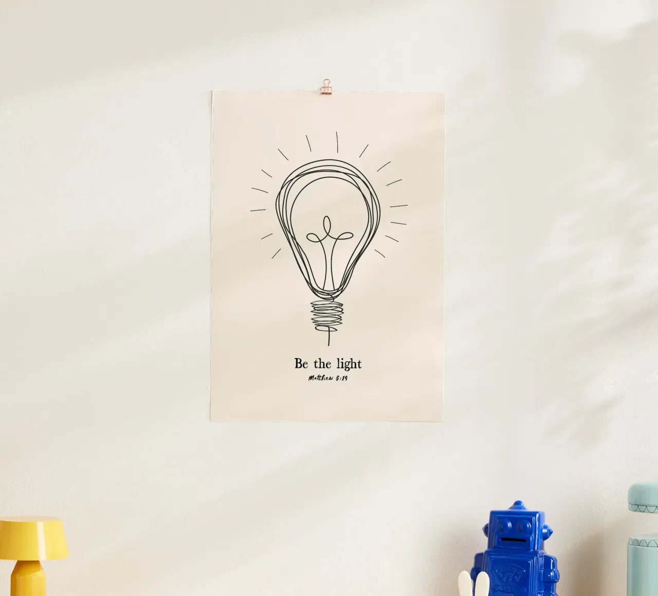 lampadina croce ispirazione tema religioso poster con telaio in alluminio da James Isaac Jackson