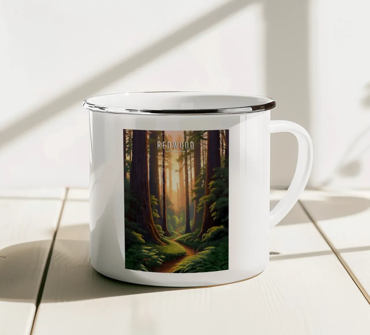 alberi di sequoia foresta sentiero luce solare verde tazza in smalto da James Isaac Jackson