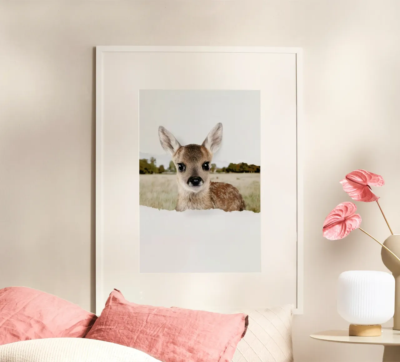 Fawn Torn Paper poster con telaio in legno da JONAS LOOSE KIDS