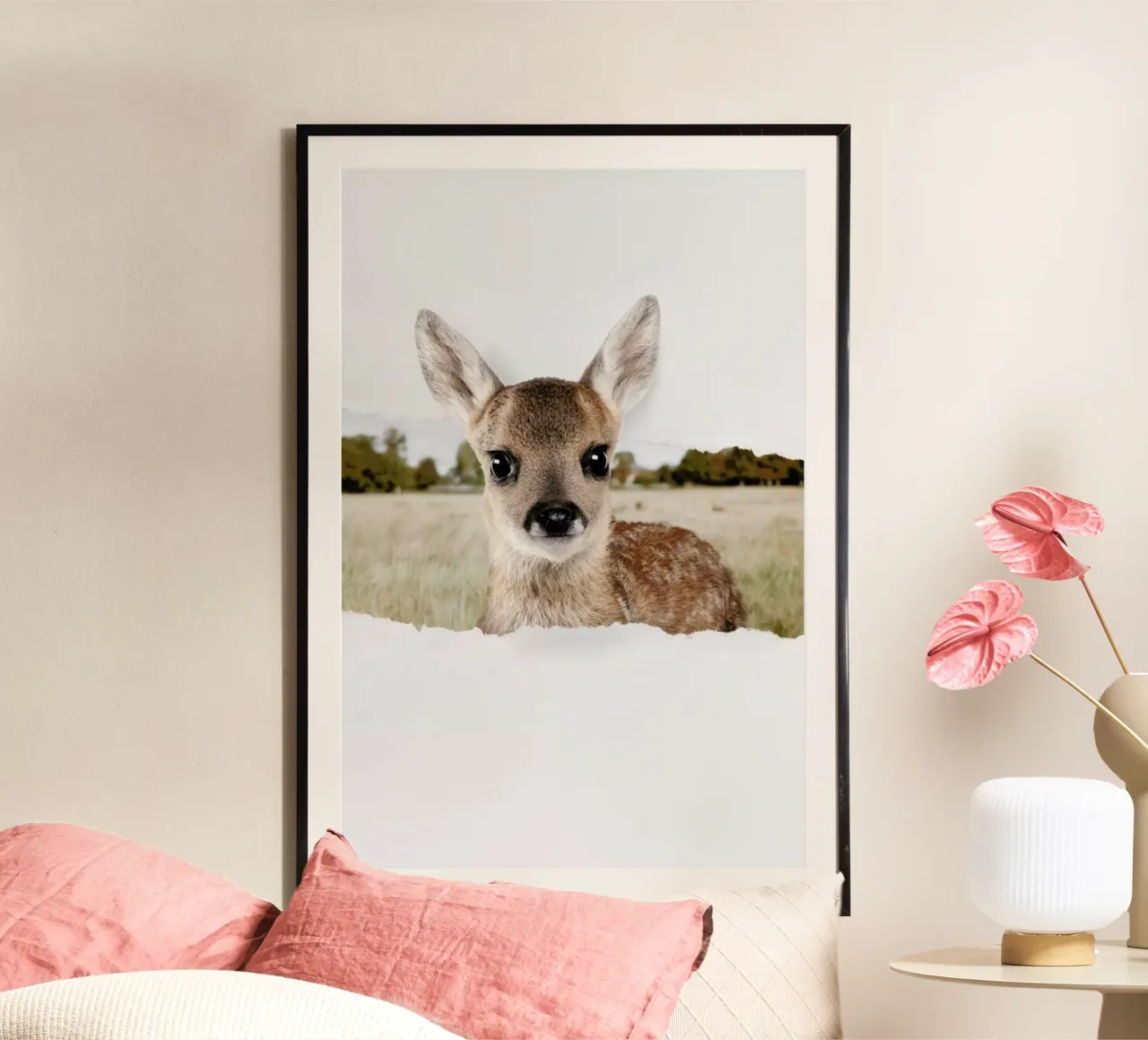 Fawn Torn Paper poster con telaio in legno da JONAS LOOSE KIDS