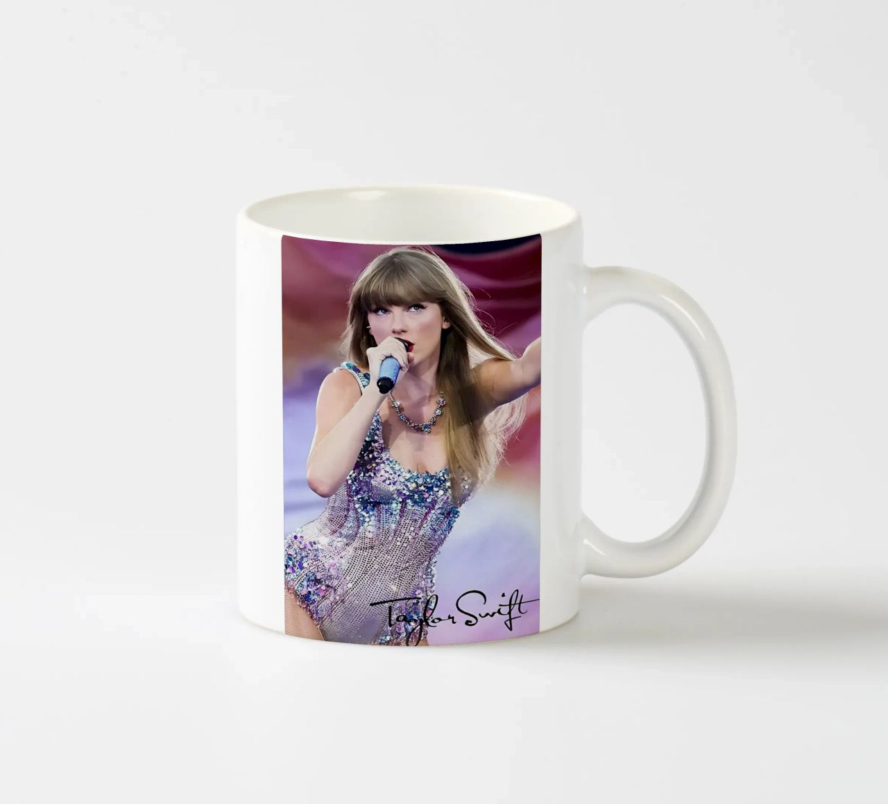 Taylor Swift si esibisce tazza in ceramica da NindaCreationsArt