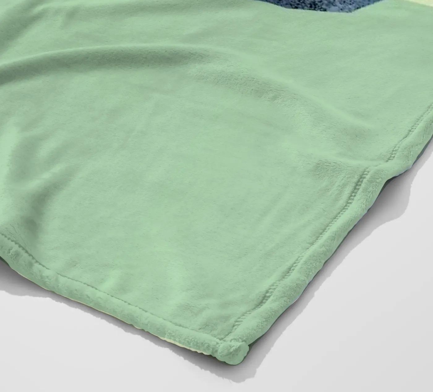 Motion fleece blanket by Pure