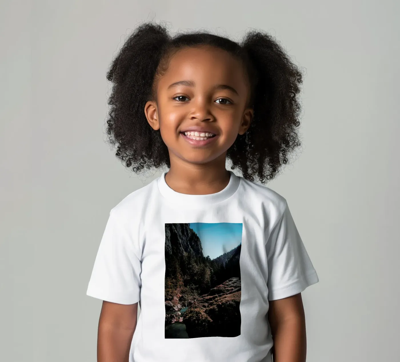 Mountain River t-shirt bambini da Sebastian Hilgetag