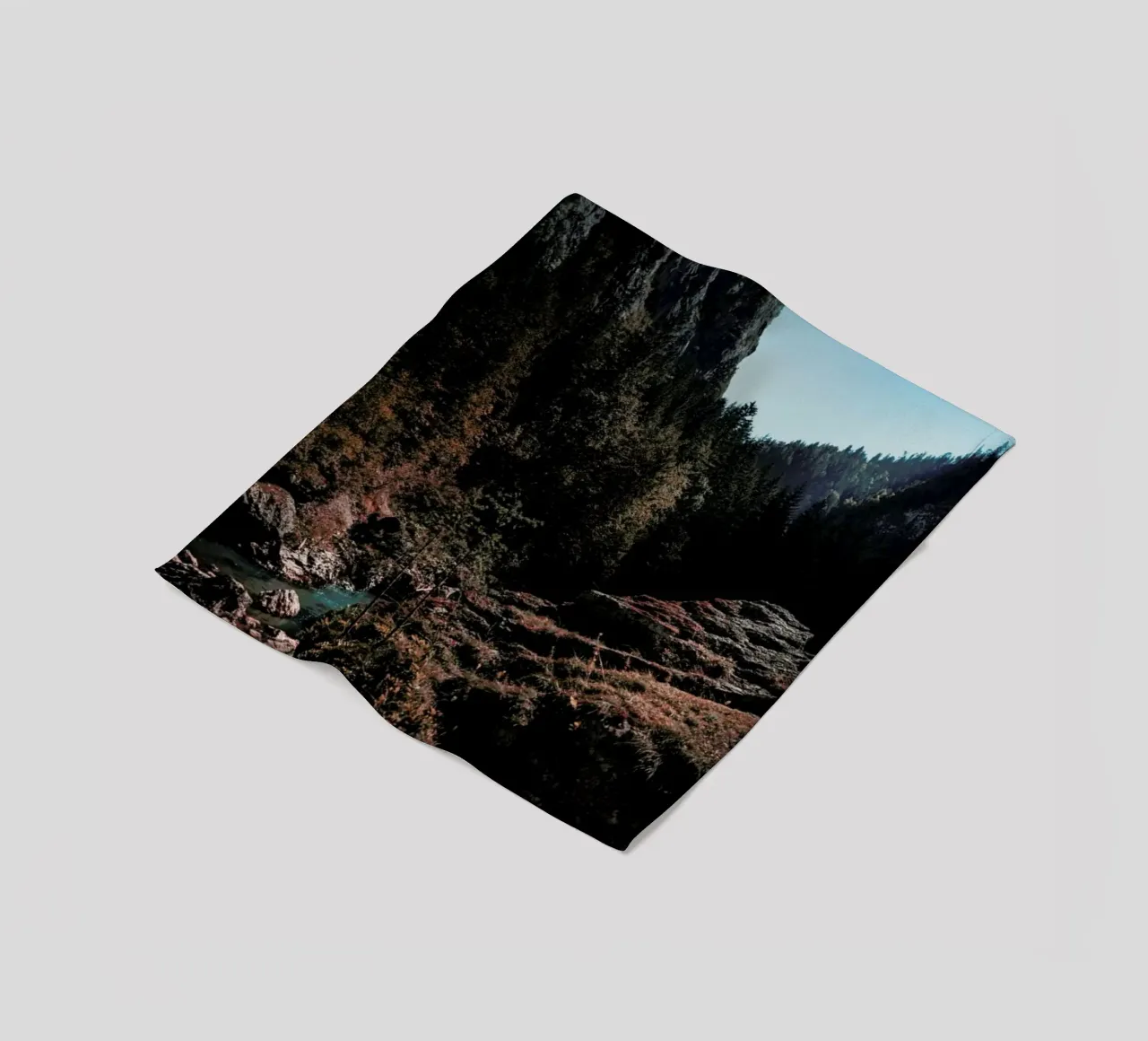Mountain River coperta in pile da Sebastian Hilgetag