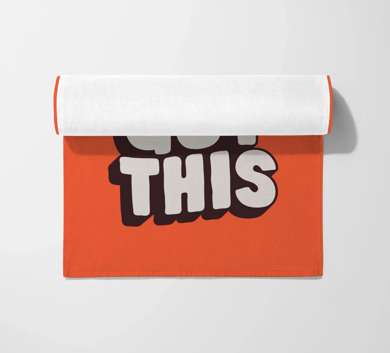 Impression Typographique Motivationnelle Noir Blanc Rouge serviette de plage de THE MOTIVATED TYPE