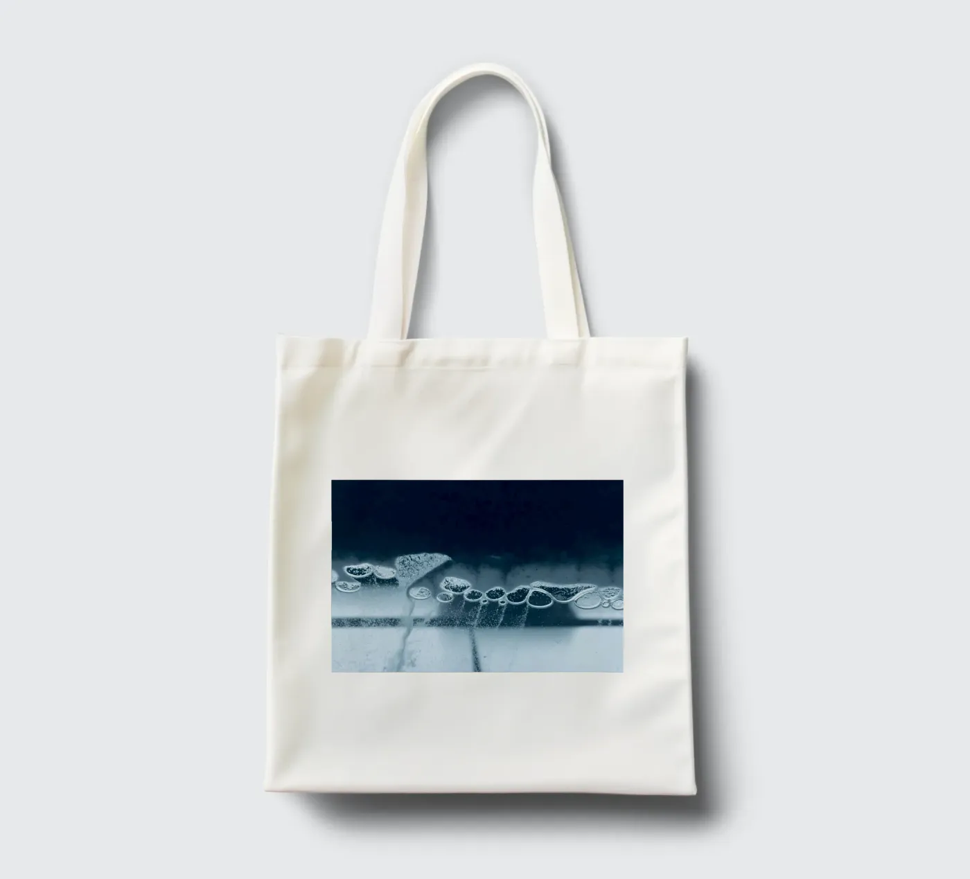 Bubbles tote bag by Inge Hauser Illustration
