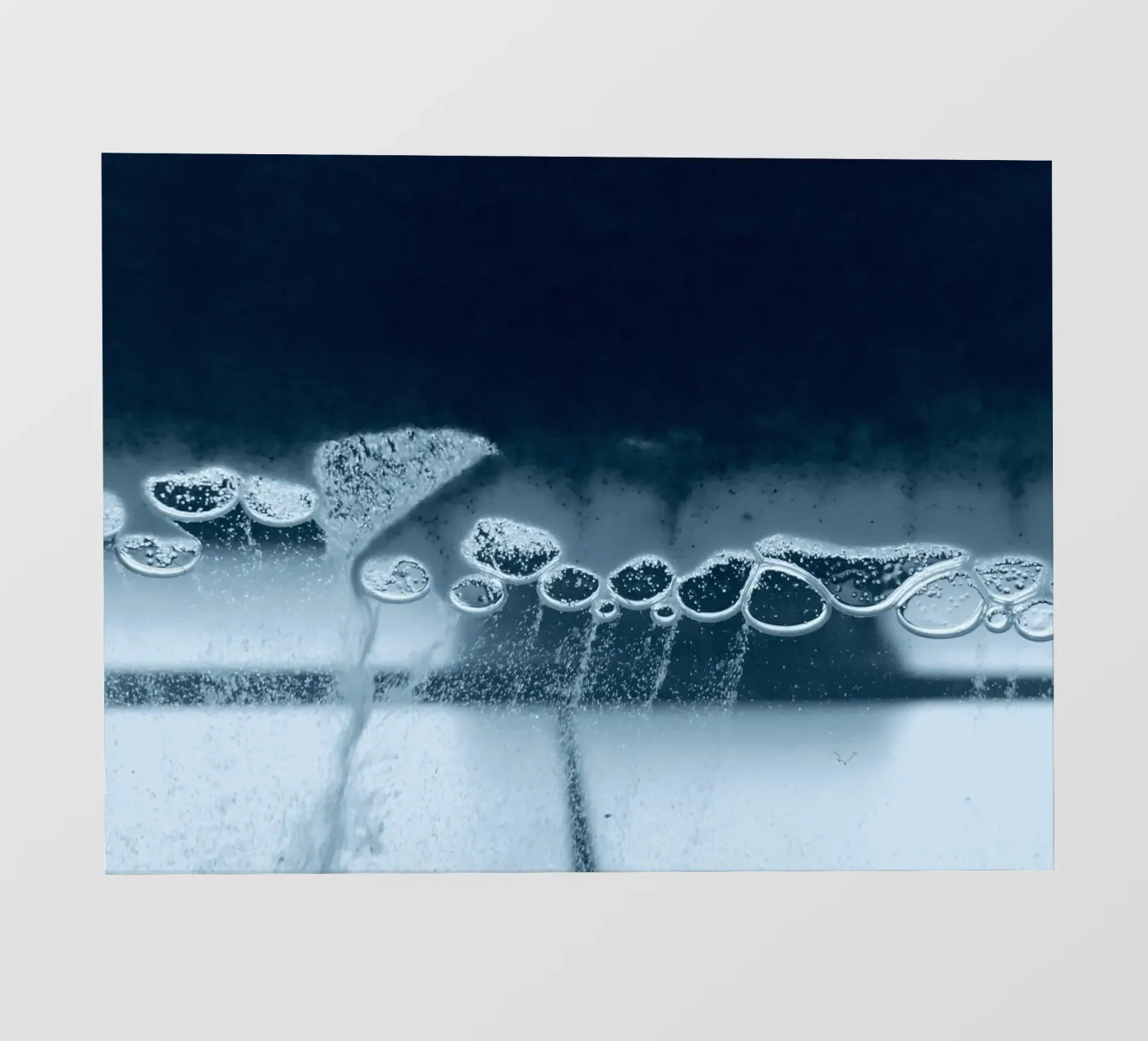 Bubbles backlit film by Inge Hauser Illustration