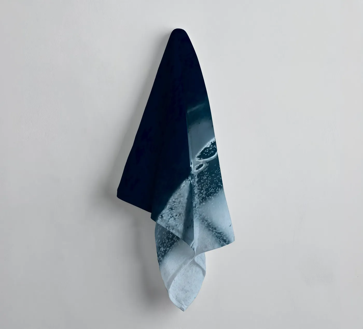 Bubbles towel by Inge Hauser Illustration