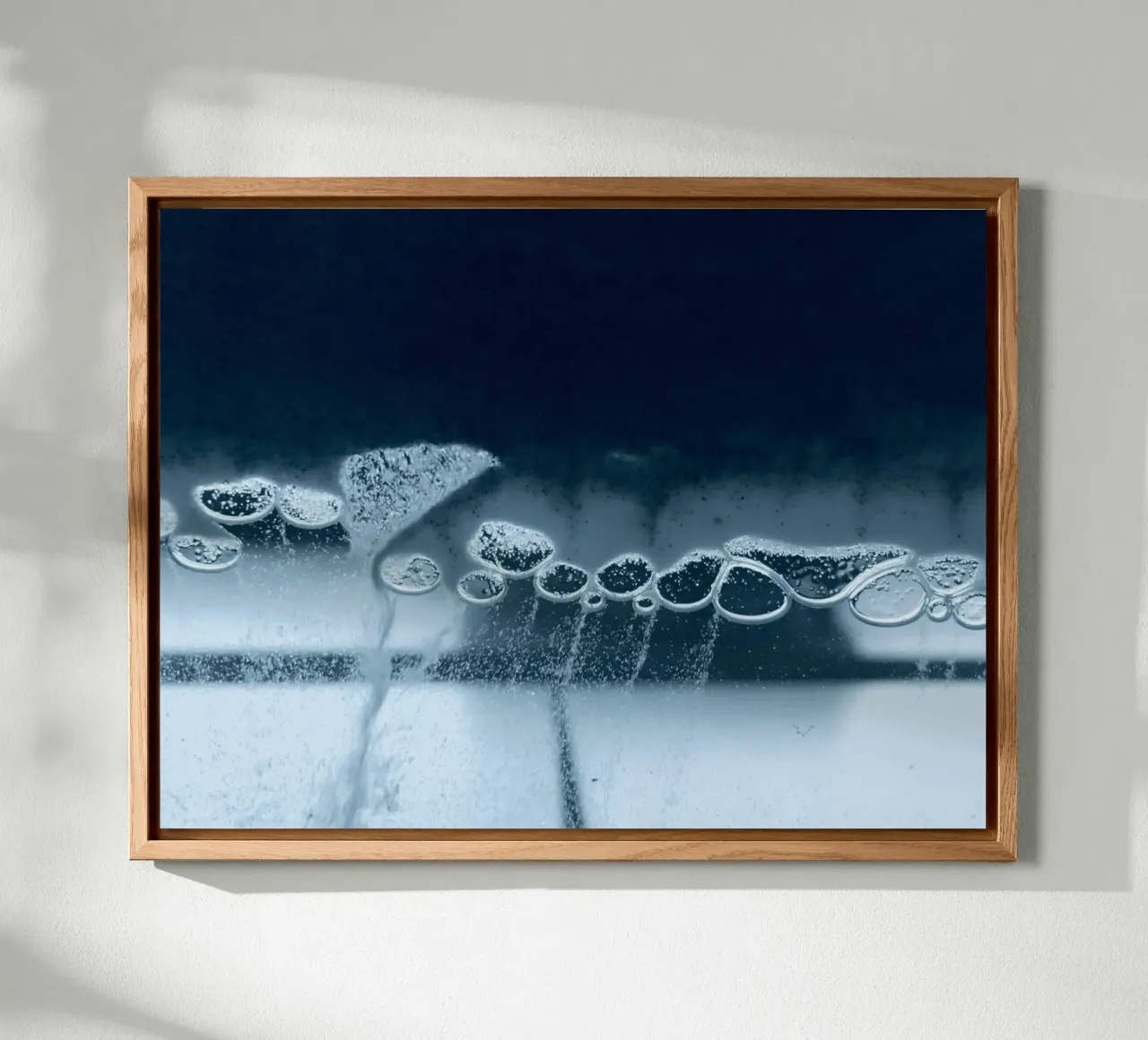 Bubbles forex plate by Inge Hauser Illustration