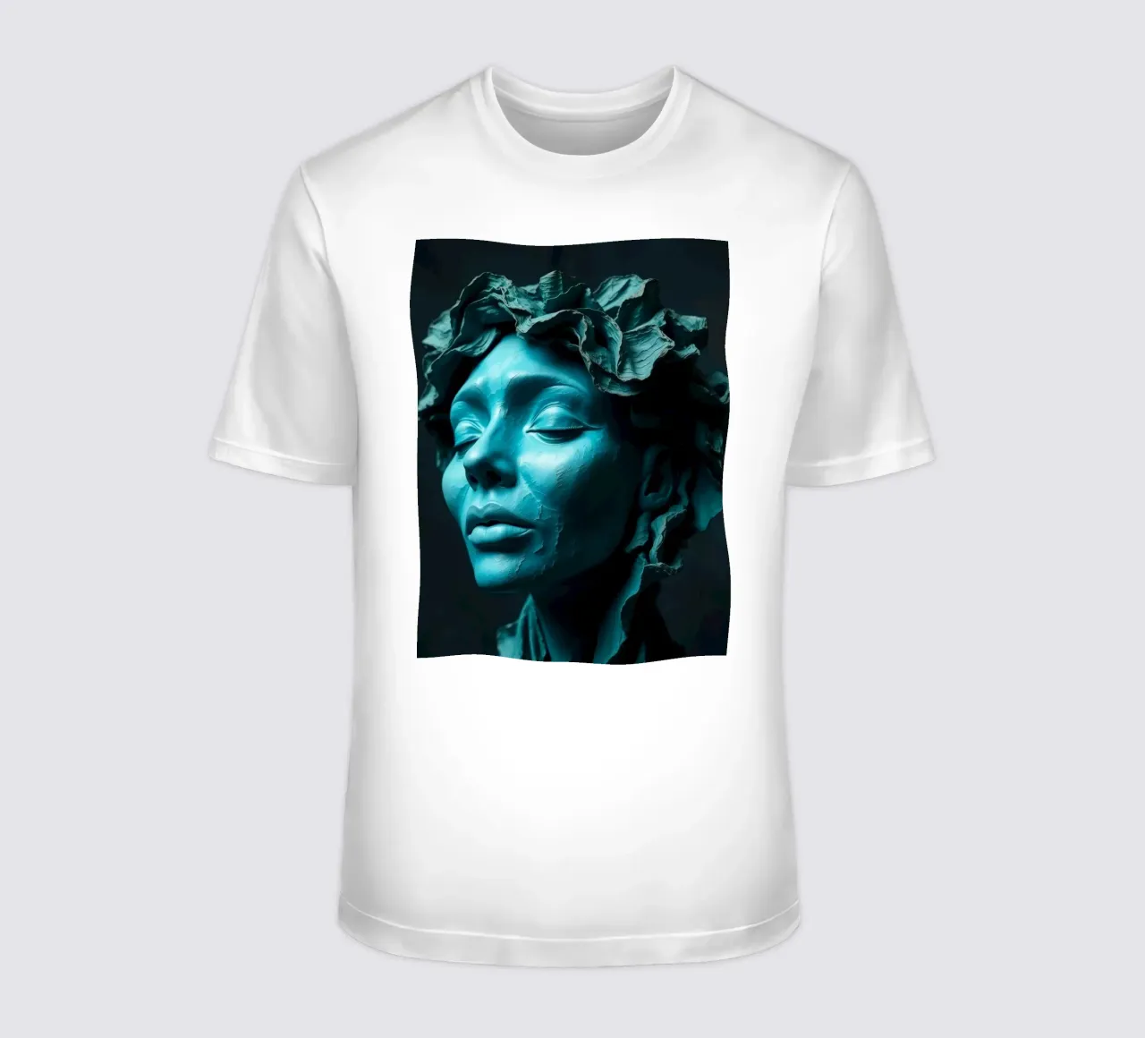 Scultura di una donna calma con capelli fluenti nei toni del verde acqua t-shirt da DesignDoodle