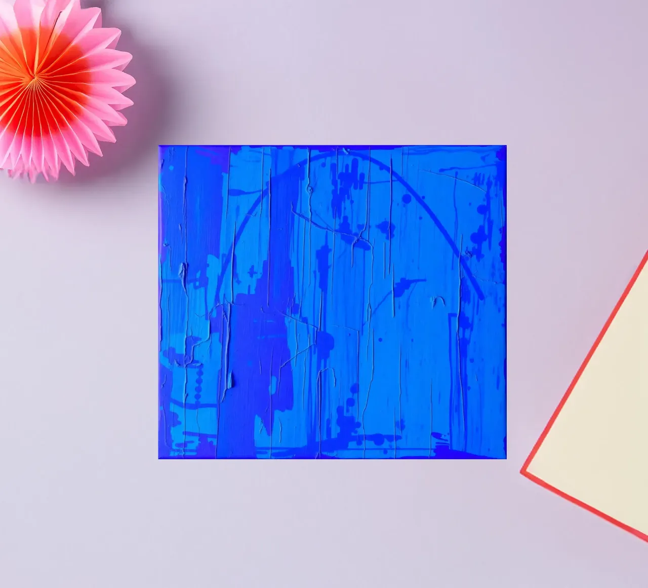 Abstract blauw kunstwerk met gestructureerd oppervlak en variërende sticker van DesignDoodle