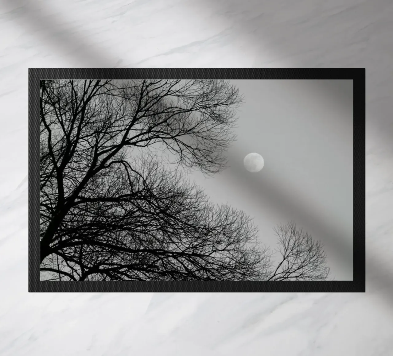 Full Moon Loves Winter Tree - Black & White Edition zerbino da Studio Nahili
