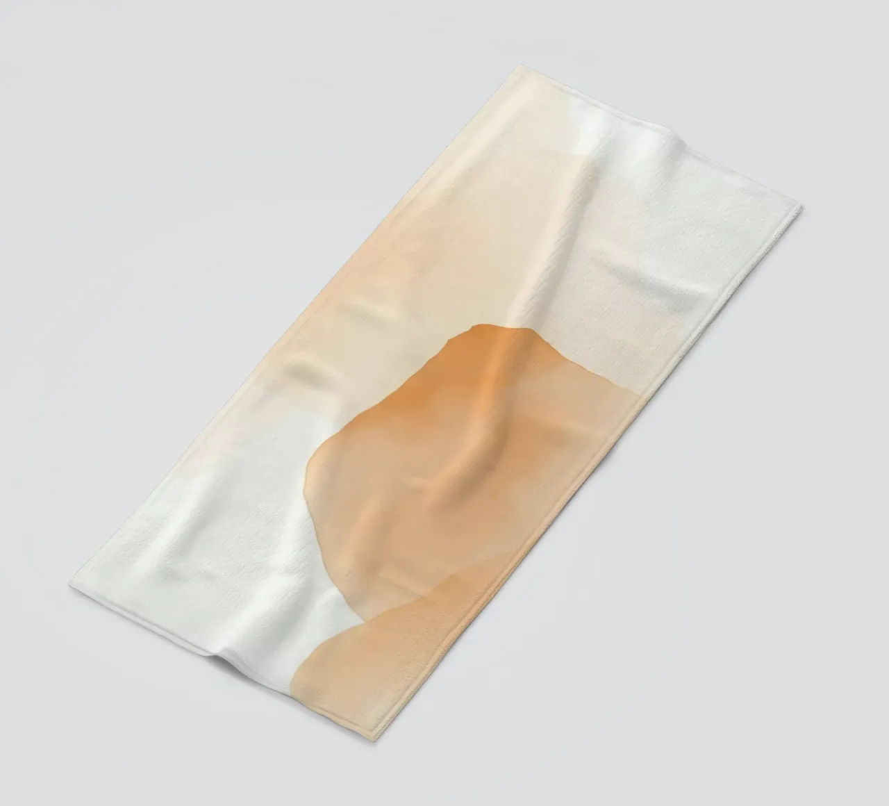 pittura astratta ad acquerello con i colori caldi del pesca e del beige telo mare da DesignDoodle