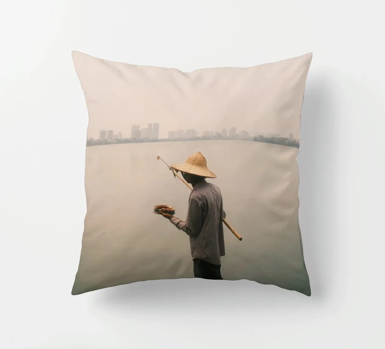 Stillness in the City of Hanoi cuscino da FujiPrints