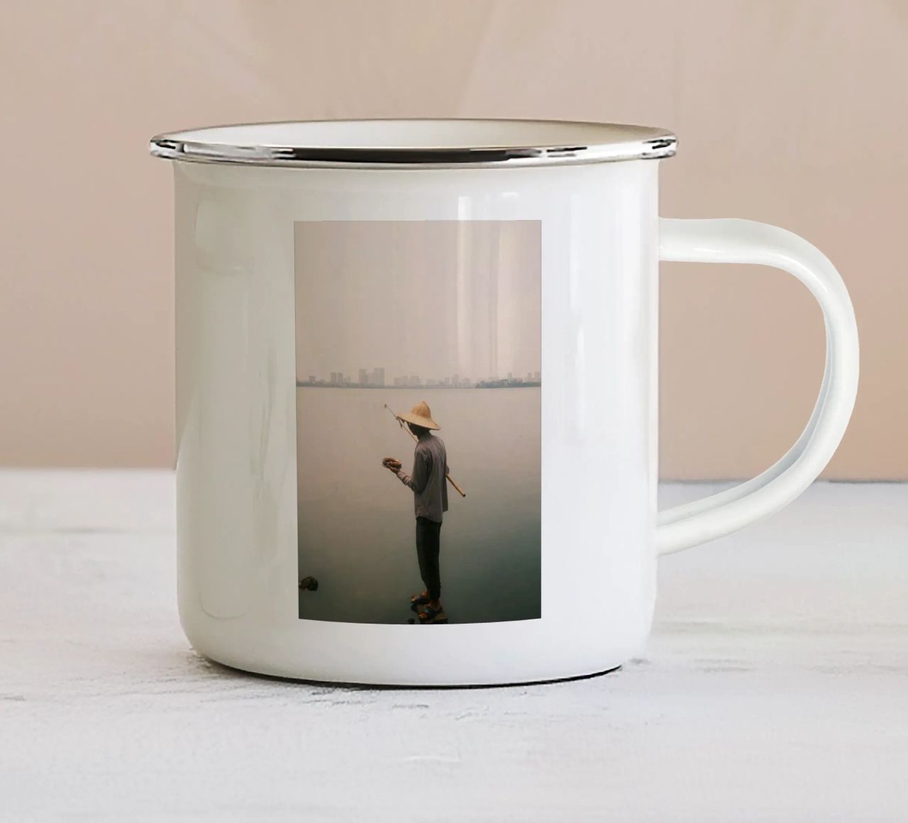 Stillness in the City of Hanoi tazza in smalto da FujiPrints