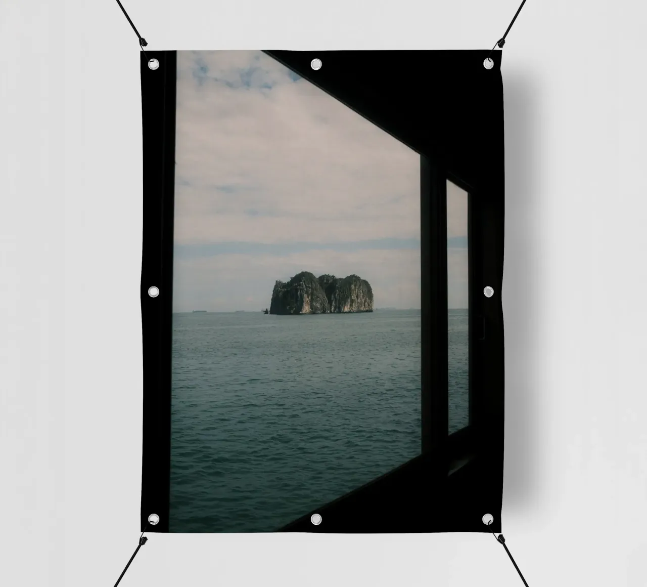 Framed by the Sea at Halong Bay telo in pvc da FujiPrints
