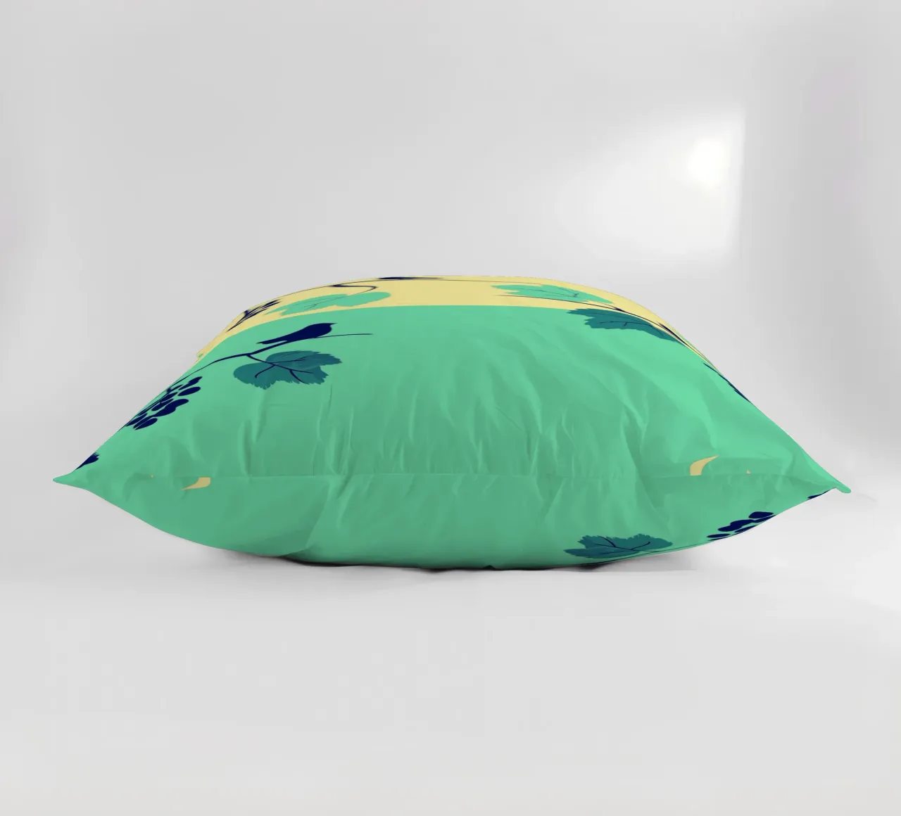 Albero dell'uva e uccello cuscino da TODAY'S SHOP